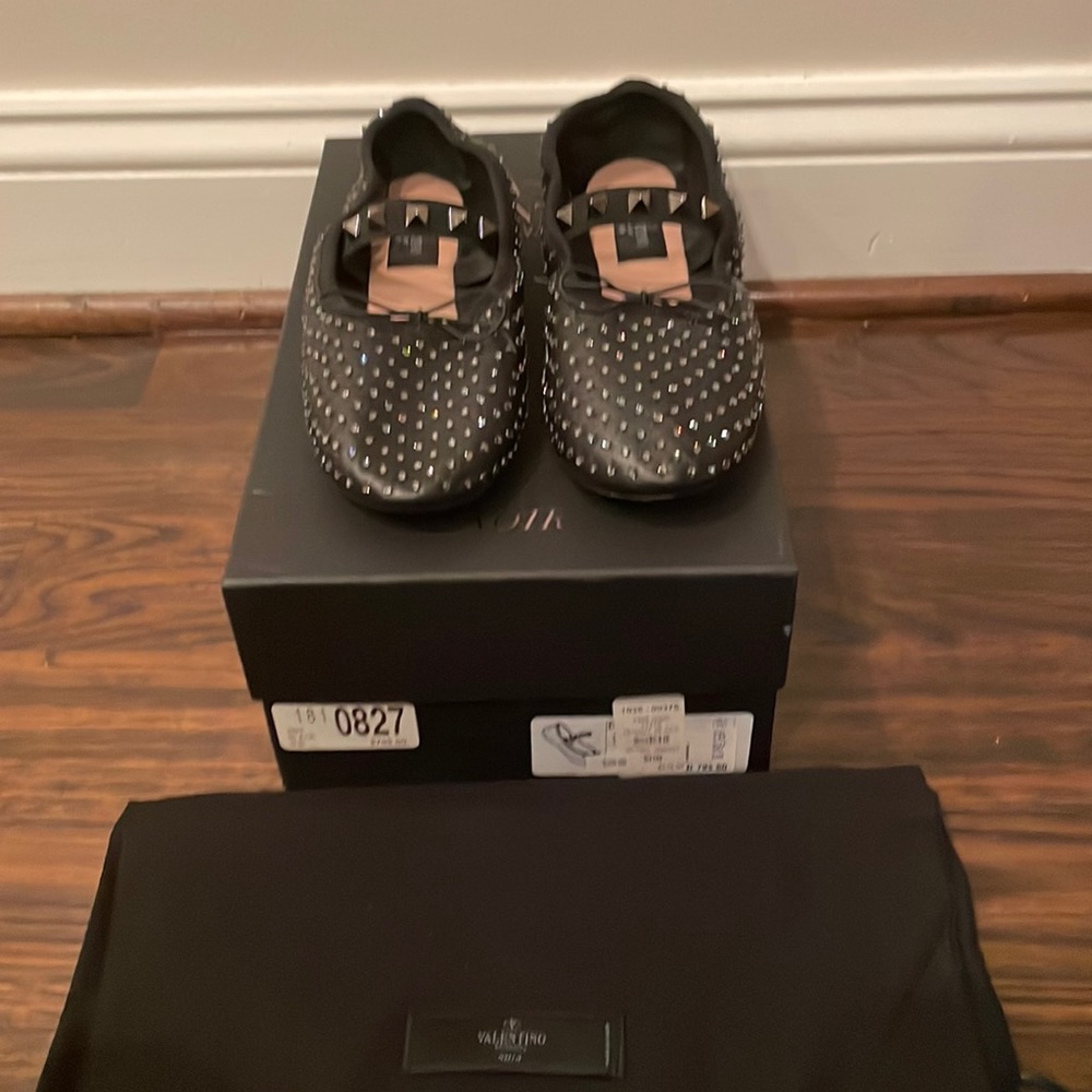 Valentino Garavani  Leather Rockstud Ballerina Flats.